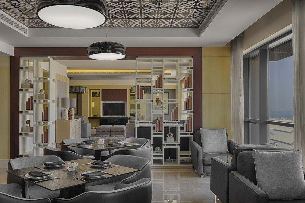 Le Meridien City Centre Bahrain Manama Ngoại thất bức ảnh The restaurant